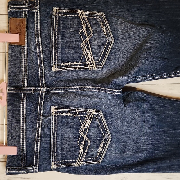 BKE Distressed Sabrina Flare Jeans - Dark Blue 29R - Picture 8 of 10